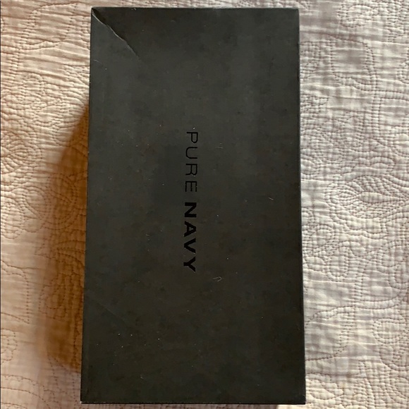 NWOT Pure Navy cream leather loafers - Picture 3 of 4